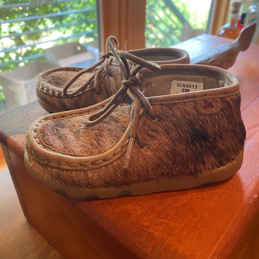 Cowhide Toddler Boot Moccasins size 8